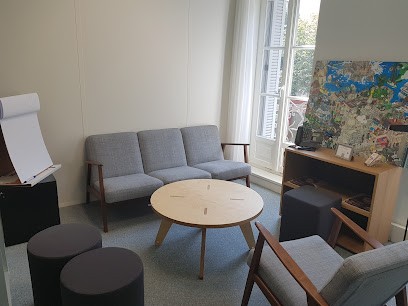 Agence AXA Prévoyance & patrimoine Nazim CHAOUI, Agence d'Assurances à Marseille 02