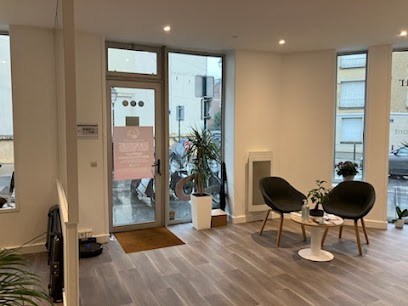 MMA Assurances SURESNES VILLAGE ANGLAIS, Agence d'Assurances à Suresnes