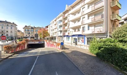 12 Place Des Arts, Agence d'Assurances à Thonon-les-Bains