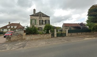 AXA Assurance Et Banque Nadege Pereira De Miranda, Agence d'Assurances à Sancerre