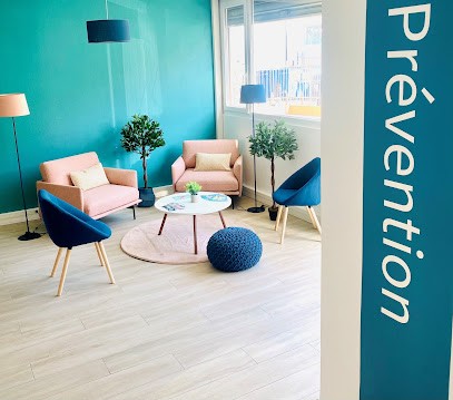 AXA Assurance et Banque Eirl Lenoir Stephanie, Agence d'Assurances à Marseille 07