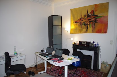 AXA Prévoyance & Patrimoine Eirl Lackme Bruno, Agence d'Assurances à Sèvres