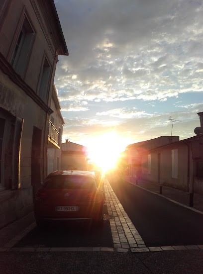 Mutuelle De Poitiers Assurances, Agence d'Assurances à Gémozac