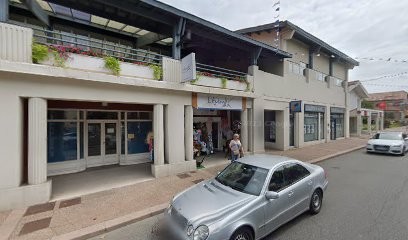 AXA Assurance Et Banque Doat Medina, Agence d'Assurances à Soustons
