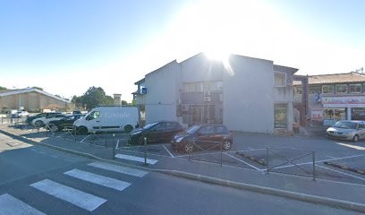 AXA Assurance Et Banque Valerie Jullian, Agence d'Assurances à Lambesc
