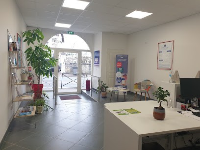 AXA Assurance Et Banque Jerome Garrouste, Agence d'Assurances à Souillac